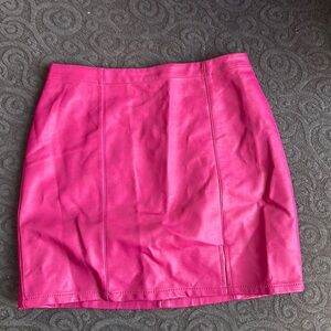 Women’s Forever 21 mini skirt